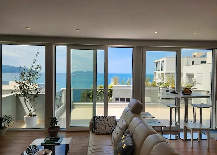 Breathtaking Sea-View Penthouse